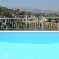 07 Anesa pool and view of the mountains.