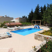 03 Giorgos pool terrrace